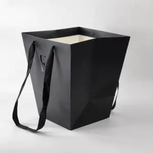 Sacola de papel para presente de flores pretas personalizadas por atacado sacola de flores com logotipo