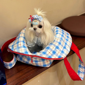 Bolsa de Transporte Clásica para Mascotas con Diseño a Cuadros, Ligera, Transpirable, Cómoda y Portátil - Product Image 2