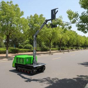 Équipement <span class=keywords><strong>de</strong></span> coupe pour l'aménagement paysager municipal - Tondeuse sur chenilles avec bras pliable et taille-<span class=keywords><strong>haie</strong></span> électrique - Product Image 4