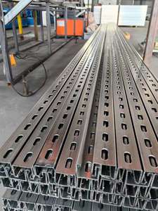 Profilé en U perforé Q235 HDG AISI personnalisé, matériau de construction métallique pour la construction de planchers de bureaux - Product Image 5