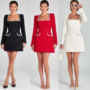 Pean et American Style Slim-Fit U-Neck à manches longues perlées petite robe noire pour les femmes - Product Image 2