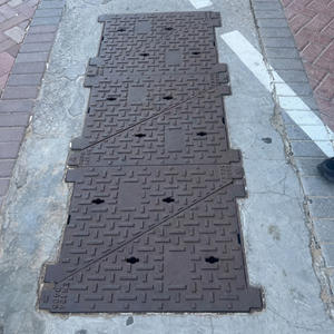 맞춤형 연성철 맨홀 뚜껑 EN124 표준 사각형 내구성 및 쉬운 설치 - Product Image 1