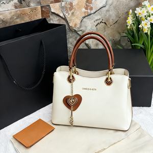 حقيبة يد صغيرة أنيقة وراقية على الطراز الكوري، موديل صيفي جديد، حقيبة بولينج بسيطة، حقيبة كتف عصرية صغيرة - Product Image 4