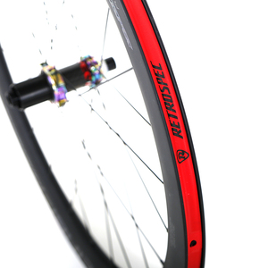 Nhà Máy Cung Cấp Trực Tiếp Khóa Trung Tâm 700C Carbon Road Bike Bánh Xe Gốm Mang 50 Mét Sâu Với ĐĨA PHANH Wheelset - Product Image 5