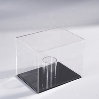 Présentoir en acrylique Vitrine moderne personnalisée pour casque Modèle acrylique Casque Produit Présentoir Cas
