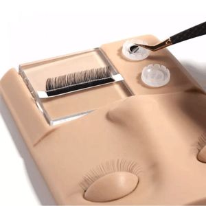 BY Practice Maniquí Cabeza de entrenamiento para Kit de extensión de pestañas Cabeza de práctica de silicona con párpados extraíbles - Product Image 3