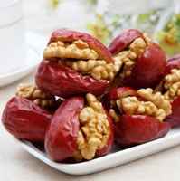 Groothandelsprijs Hoge Kwaliteit Zoete Smaak Chinese Gedroogde Rode Dadels Jujube Gemengd met Walnoten Fruit Snack Gedroogd Fruit