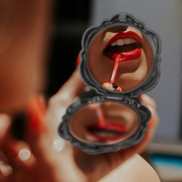 Miroir de poche romantique en forme de rose, double face, pliable, pour la promotion de marques de beauté (vente en gros)
