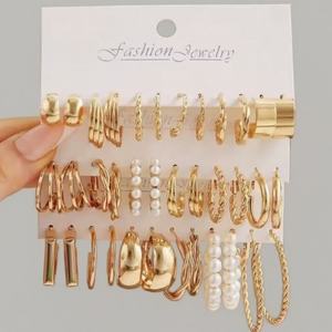 Bijoux personnalisés en gros, bijoux de mode résistants à la corrosion et imperméables, boucles d'oreilles en acier inoxydable plaqué or 18 carats pour femmes - Product Image 1