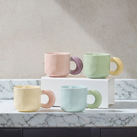 Tasse à café en céramique pour couple, couleur pastel contrastée, tasse en porcelaine à double poignée, tasse à boire pour la maison, cadeau