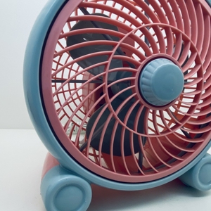 Offre spéciale Portable ménage automatique secoué caractéristiques tour bureau sans fil ménage bureau sans fil petit ventilateur de Table - Product Image 6