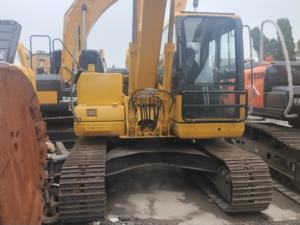 Excavadora Komatsu PC130 de 13 toneladas en buen estado, usada en Japón con componentes básicos para una Venta barata - Product Image 2
