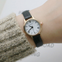 Montres de sport vintage pour dames Boîtier en alliage Quartz pour filles Junior Senior High School Examens Slim Straps Compact Antique Style