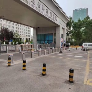 Borne de sécurité routière automatique hydraulique escamotable robuste pour <span class=keywords><strong>parking</strong></span> - Product Image 5