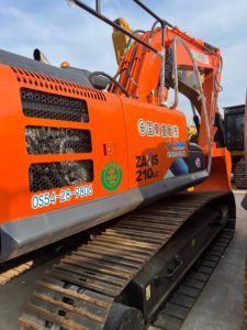 รถขุดไฮดรอลิก Hitachi Zaxis210LC นำเข้าจากต่างประเทศ มือสอง รถขุดตีนตะขาบ Hitachi 210LC สภาพใช้งานได้ดี - Product Image 1
