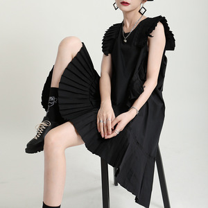 Robe courte fée <span class=keywords><strong>mince</strong></span> 2024 irrégulière plissée a-ligne grand ourlet <span class=keywords><strong>petite</strong></span> robe à manches volantes pour femmes avec bords à volants - Product Image 1