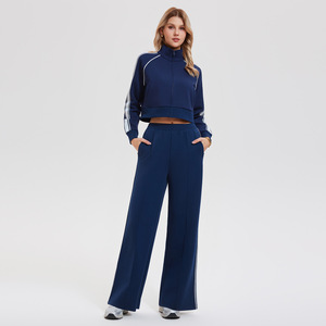 Conjunto Deportivo para Mujer con Chaqueta con Cierre y Cuello Alto y Mangas Cortas Tejidas Laterales para Correr y Uso Deportivo Casual - Product Image 1