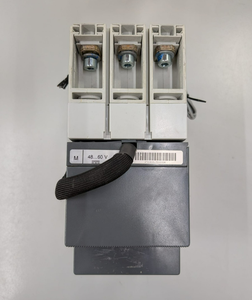 SACE Tmax T4N 250 PR221DS d'origine, neuf, pour PLC, expertise technique approfondie avec une expérience solide en maintenance industrielle - Product Image 3