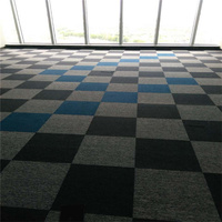 Dalles de moquette en PVC antidérapantes à boucles pour bureaux, maisons et hôtels - Dalles carrées modernes de qualité commerciale