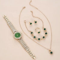 Montre-bracelet à quartz en alliage Y3, vente en gros, avec cinq bijoux en strass vert cœur, Montre Femme Reloj pour femmes