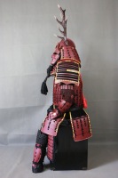 Tam Set Demir Samuray Yoroi Zırhı Oymalı 3D Altın Desenli Miğfer Göğüs Plakası Büyük Geyik Boynuzu Maedate Kabuto Giyilebilir Japon
