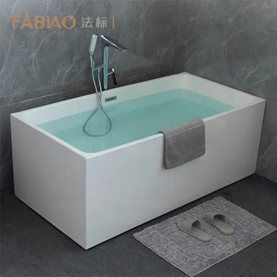 מכירה לוהטת 67 אינץ מודרני סגנון נפוץ אקריליק אמבטיה אמבטיה בשימוש למבוגרים כיכר שריה אמבטיה תוצרת סין