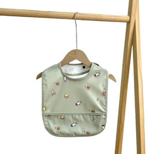 PU Animal Patrón Botón Cierre Bebé Babero impermeable Ecológico Suave Fácil de limpiar Resbaladizo Bolsillo Bebés Niños pequeños de una sola capa - Product Image 5