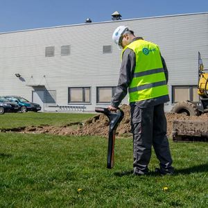 Localisateur de câbles et d'infrastructure souterraine authentique Sonel LKZ-2000 avec garantie d'un an, fabriqué en Pologne, livraison immédiate LKZ-2000 O - Product Image 4