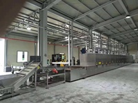 Machine de séchage continue industrielle d'épices alimentaires déshydrateur de tunnel équipement de stérilisation de séchoir à bande à micro-ondes