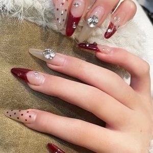 Desgaste de Arte de uñas hecho a mano puro: lunares franceses rojos para el Año Nuevo, blanqueamiento y estilo de alta gama. Parches de uñas desmontables - Product Image 2