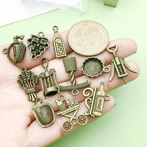 Pendentifs en alliage antique, série vin, formes variées, accessoires de bijoux DIY pour la fabrication de bracelets et colliers - Product Image 2