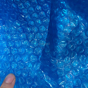 Couverture solaire à bulles en PE bleu économique <span class=keywords><strong>pour</strong></span> <span class=keywords><strong>piscine</strong></span> extérieure, prix de gros direct usine - Product Image 2