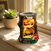Maison de fée en résine sur tronc d'arbre, statue avec lumière LED solaire, maison d'elfe miniature à deux étages, maisonnette champignon et fleur peinte à la main pour patio et jardin