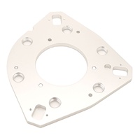 Plaque adaptatrice triangulaire en aluminium argenté usinée sur mesure par CNC avec trous de montage multi-positions pour l'automatisation industrielle