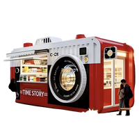 Kiosque mobile en forme de caméra pour la vente de nourriture et de boissons rapides en extérieur