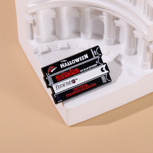 Stock personalizado al por mayor Punk gótico Horror esmalte Pins personalizado No Moq películas clásicas de Halloween Viernes 13 esmalte barato solapa <span class=keywords><strong>Pi</strong></span> - Product Image 4