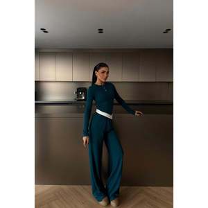 ชุดทีมสีเขียวน้ำมันของผู้หญิงชุดสีเขียวน้ำมันหรูหราและมีสไตล์สำหรับสุภาพสตรี - Product Image 4