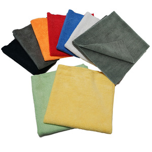 Toalla de microfibra de uso diario de 300GSM, 40x40 cm, para limpieza de autos, encerado y revestimiento cerámico. - Product Image 1