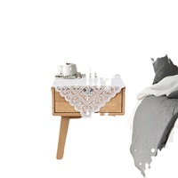 Nappe de chevet XinLan moderne et minimaliste en dentelle blanche à motif géométrique, 100 % polyester, avec fil métallique, lavable
