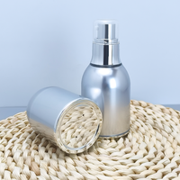 Flacon pompe airless double couche en acrylique argenté de luxe 30 ml pour fond de teint liquide, masques faciaux, crème pour le visage et crème contour des yeux