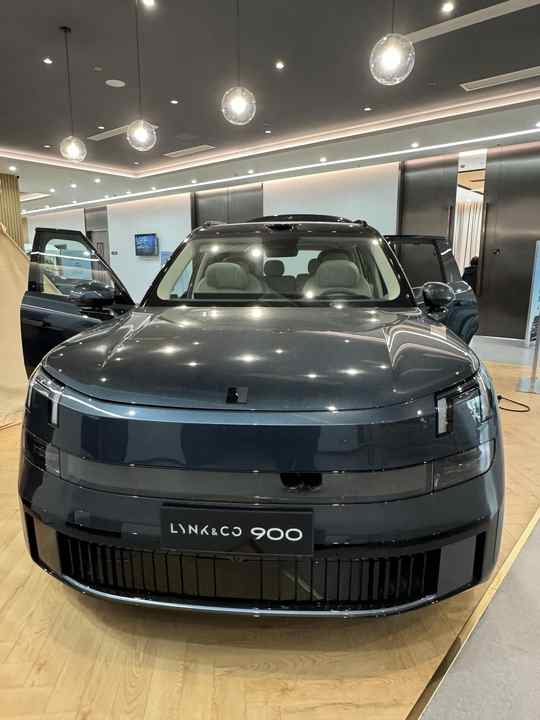 UAE 2026 Lynk & Co 900 PHEV Hybrid SUV Large Space 5-door 6-seater ...