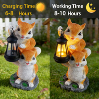 Niedliche Doppel-Eichhörnchen Gartenfigur aus Kunstharz - Laternen-Tragendes Design, Perfekt für Terrassen- und Rasendekoration & Fantasievolle Außenatmosphäre