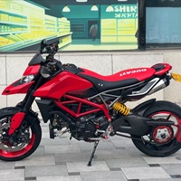 Moto de course haute performance Ducati Hacker 950 L bicylindre refroidi par eau, moteur à essence quatre temps 937cc, électrique