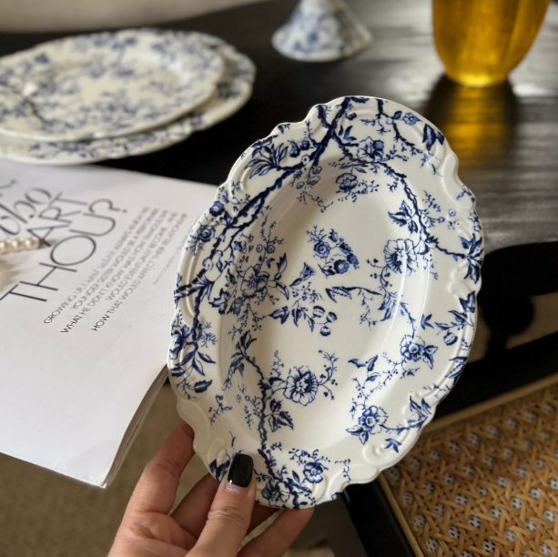 จานลึกทรงรี 8 นิ้ว