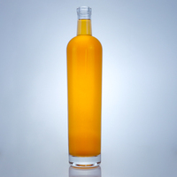 Botella de Vidrio Transparente Delgada y Alta de 750ml para Licores, Vodka, Whisky, Tequila, Brandy, con Base Pesada, Tapón de Corcho y Personalización de Calcomanía, Venta al por Mayor