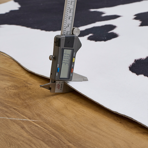 Trung Quốc Nhà Máy Chất Lượng Cao Handmade Bò Ẩn Thảm Thiên Nhiên Da Bò Da Chắp Vá Lụa Thảm Và Thảm Handmade - Product Image 4