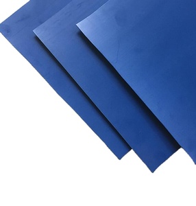 แผ่นเมมเบรน HDPE แบบมีพื้นผิวสองชั้น ขนาด 2.0 มม. สีน้ำเงิน สำหรับบ่อเก็บน้ำในฟาร์มขนาดใหญ่ บ่อเก็บน้ำสำหรับการชลประทาน และบ่อเก็บสารละลาย - Product Image 3