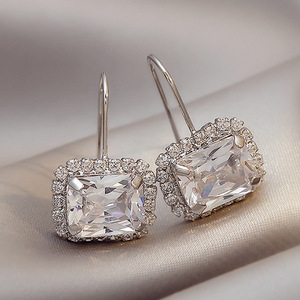 Orecchini a Gancio Geometrici Quadrati per Donne, Eleganti e Scintillanti, Gioielli Pendenti alla Moda - Product Image 2