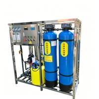 Installation industrielle de traitement d'eau par osmose inverse (RO) – Machine à eau pure avec pompe, sable de quartz, charbon actif et adoucisseur pour prétraitement