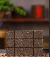 Thé Pu'er en briques carrées Xiaohusai 2024, issu de plantes anciennes, disponible en détail ou en gros, idéal comme cadeau